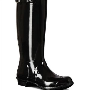 Hunter Women's Original Tall Gloss Buckle Strap Rain Boots - Black